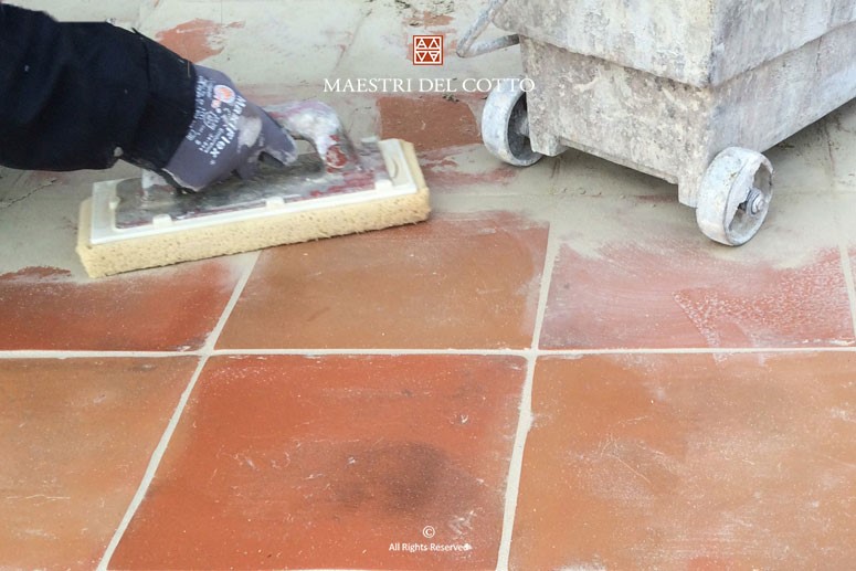 pulire stucco dal cotto