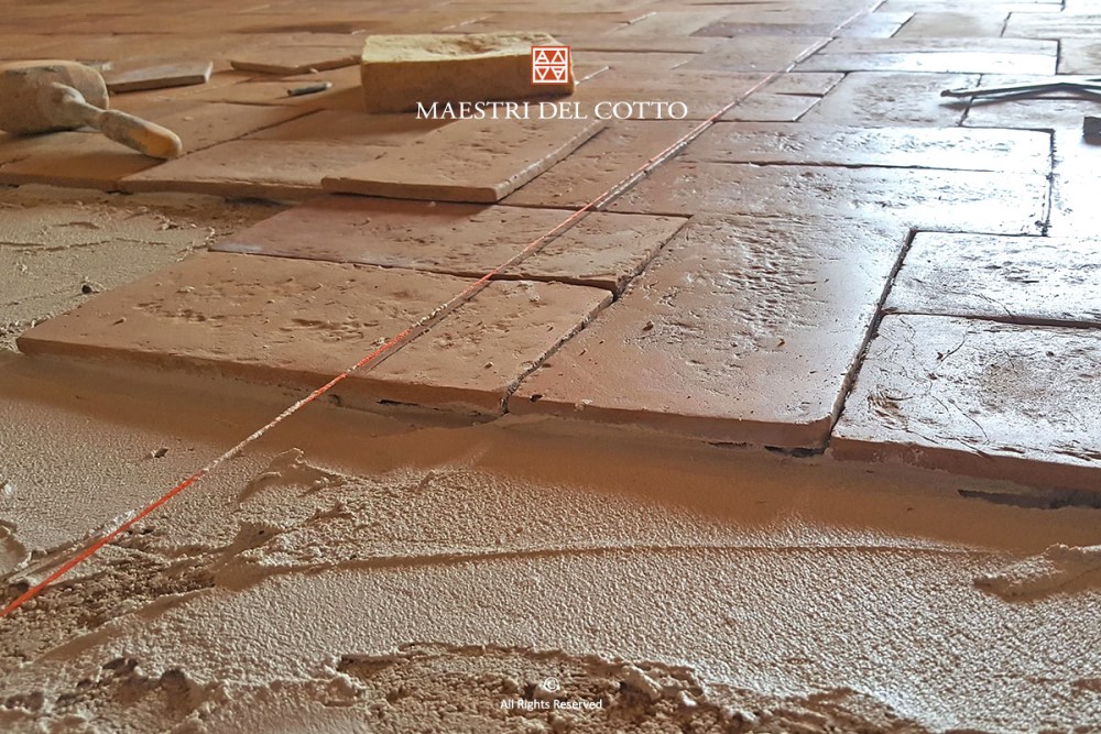 come posare pavimento in cotto