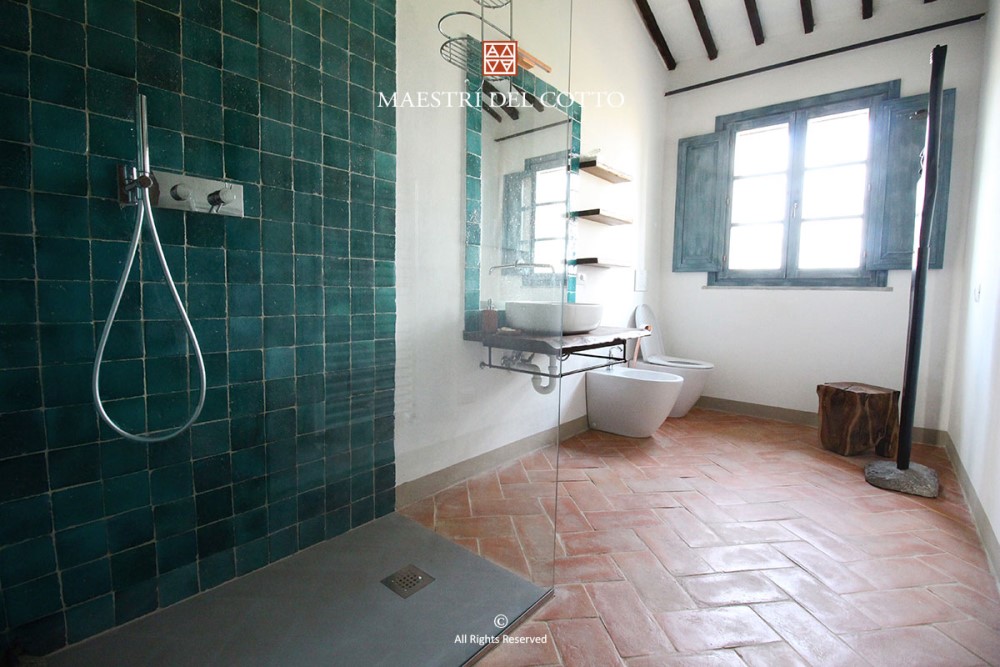 Piastrelle del Bagno in cotto